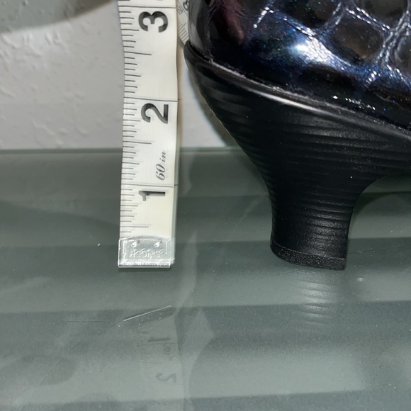 NWOB Softspots Salude Croco Black Patent Leather Pump Low Heels Pumps si… - Picture 9 of 12